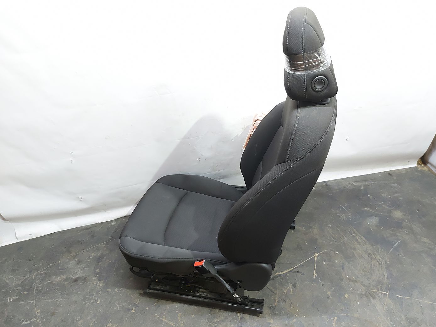 Malibu Сидіння пасажирське (ганчірка, чорне) Chevrolet Malibu 2018 84232634 Chevrolet Malibu 6