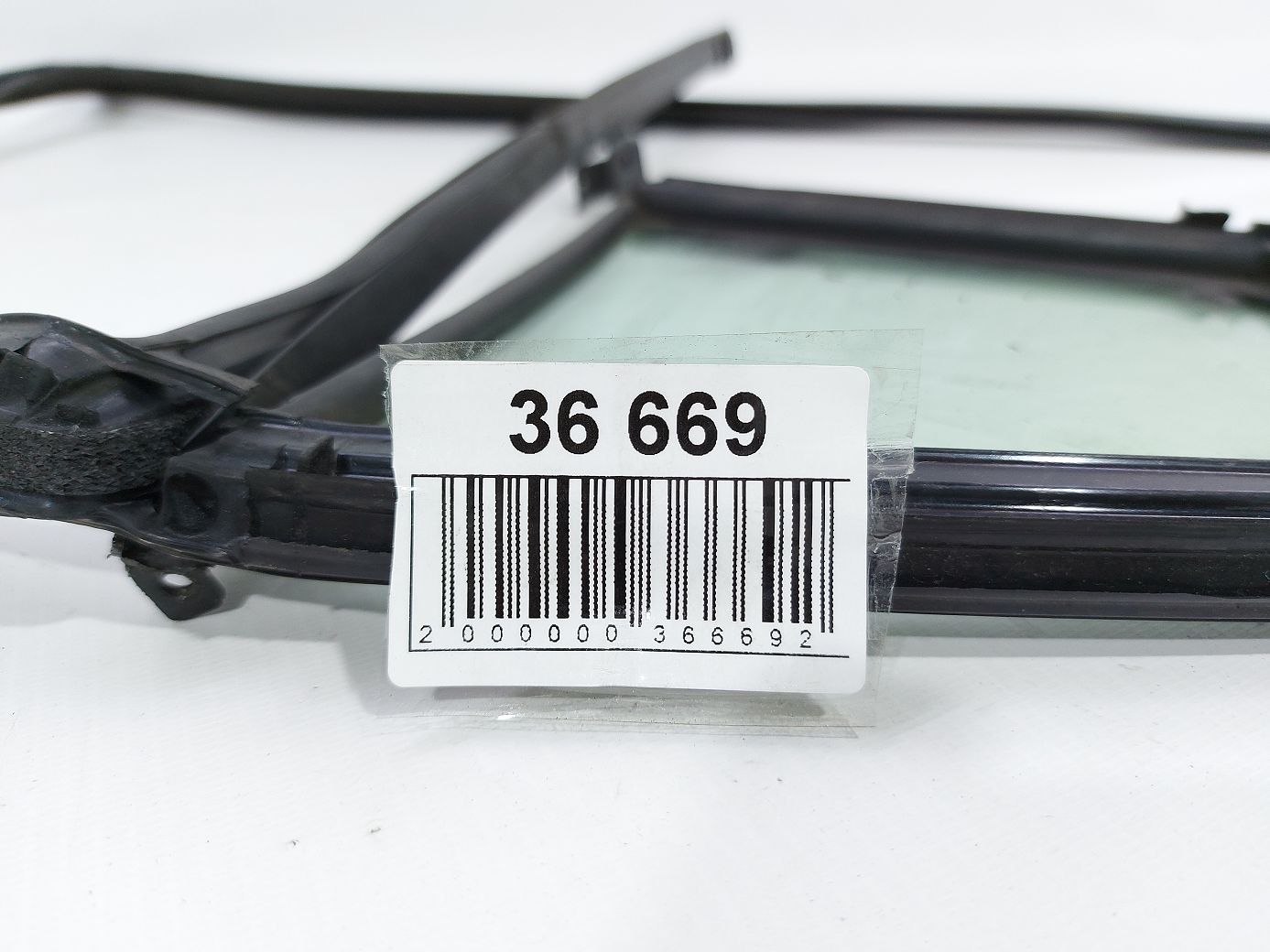 Forte Напрямна гумка скла дверей задньої лівої з кватиркою Kia Forte 2014-2016 83531A7000 Kia Forte 4