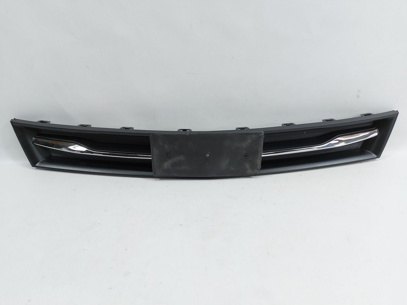 Грати радіатора в зборі. Верхня решітка радіатора Chevrolet Trax 2017-2021 94532311 Chevrolet Trax