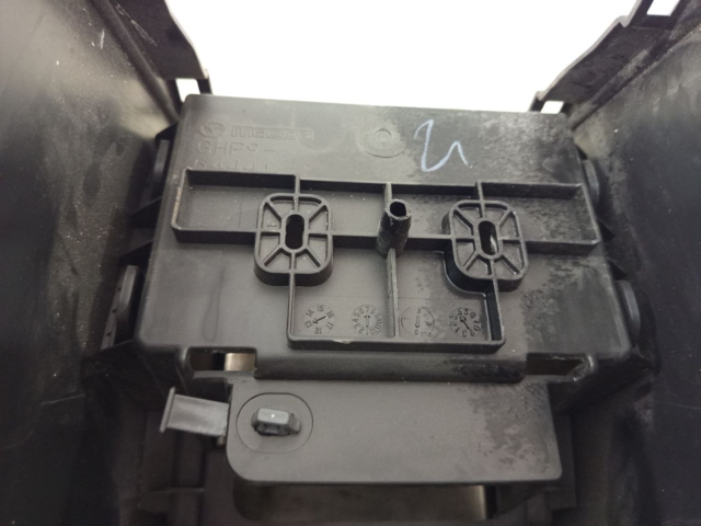 6 Консоль центральная Mazda 6 2014-2015 GHP9-64-420D-02 Mazda 6 6