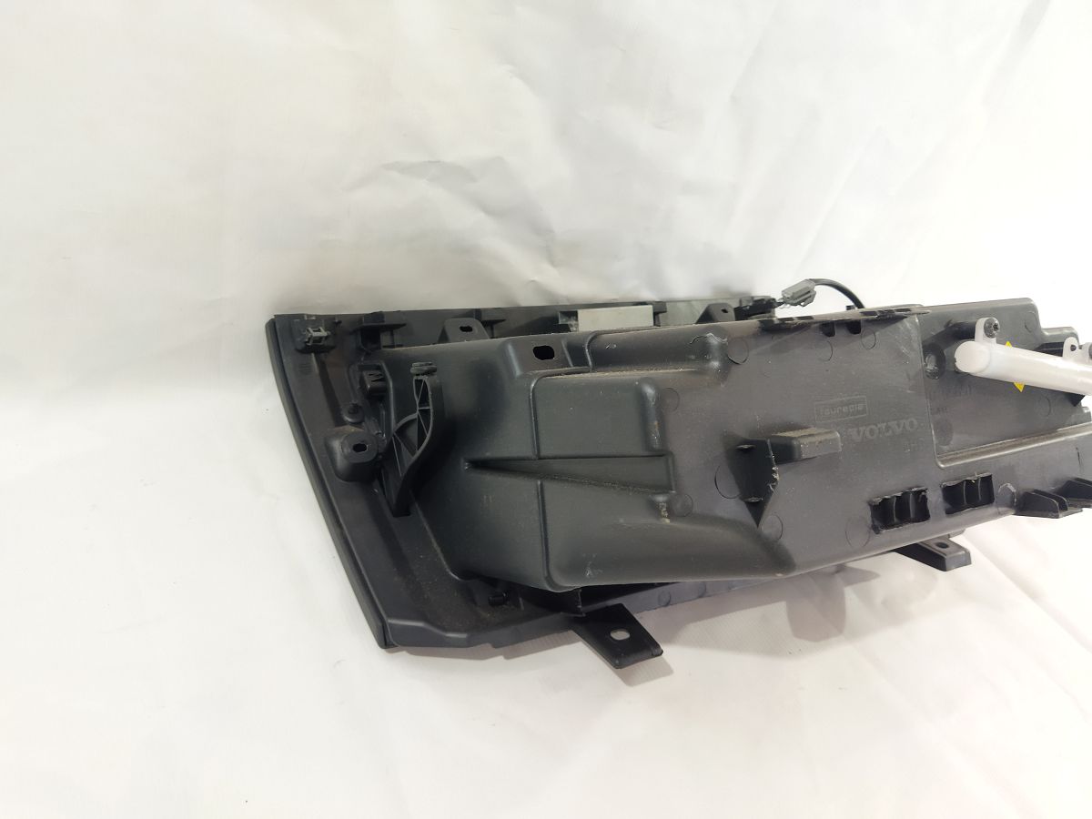S60 Бардачок Volvo S60 2012-2017 8630202 Volvo S60 8