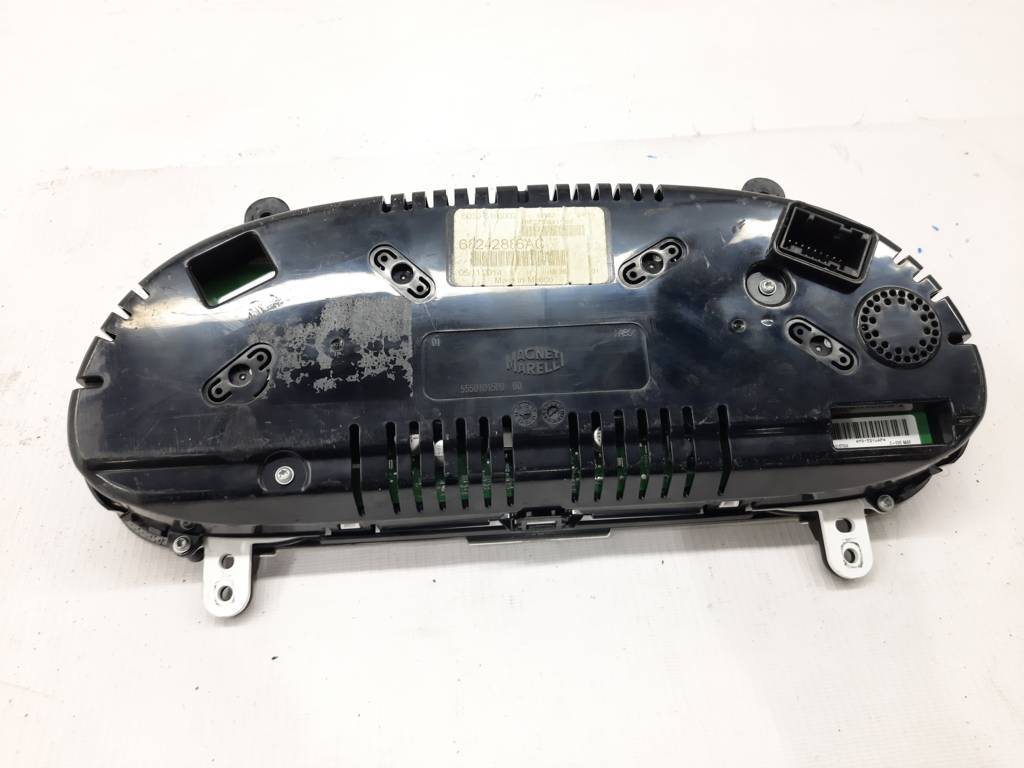 Dart Панель приборов Dodge Dart 2014-2016 68242887AC Dodge Dart 15