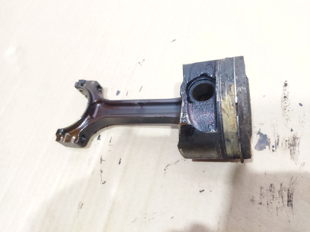 Regal Шатун з поршнем Buick Regal 2014-2017 12674411 Buick Regal 4