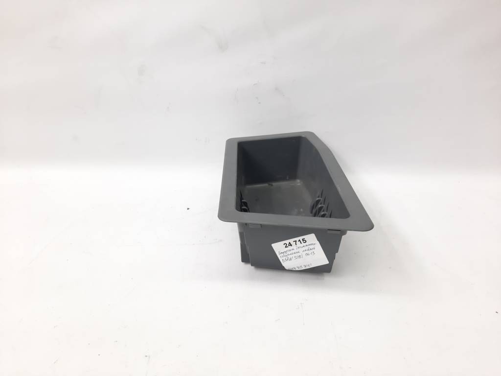 328i xdrive Бардачок багажного відділення лівий BMW 328i xDrive 2006-2013 51477139051 BMW 328i xDrive 1