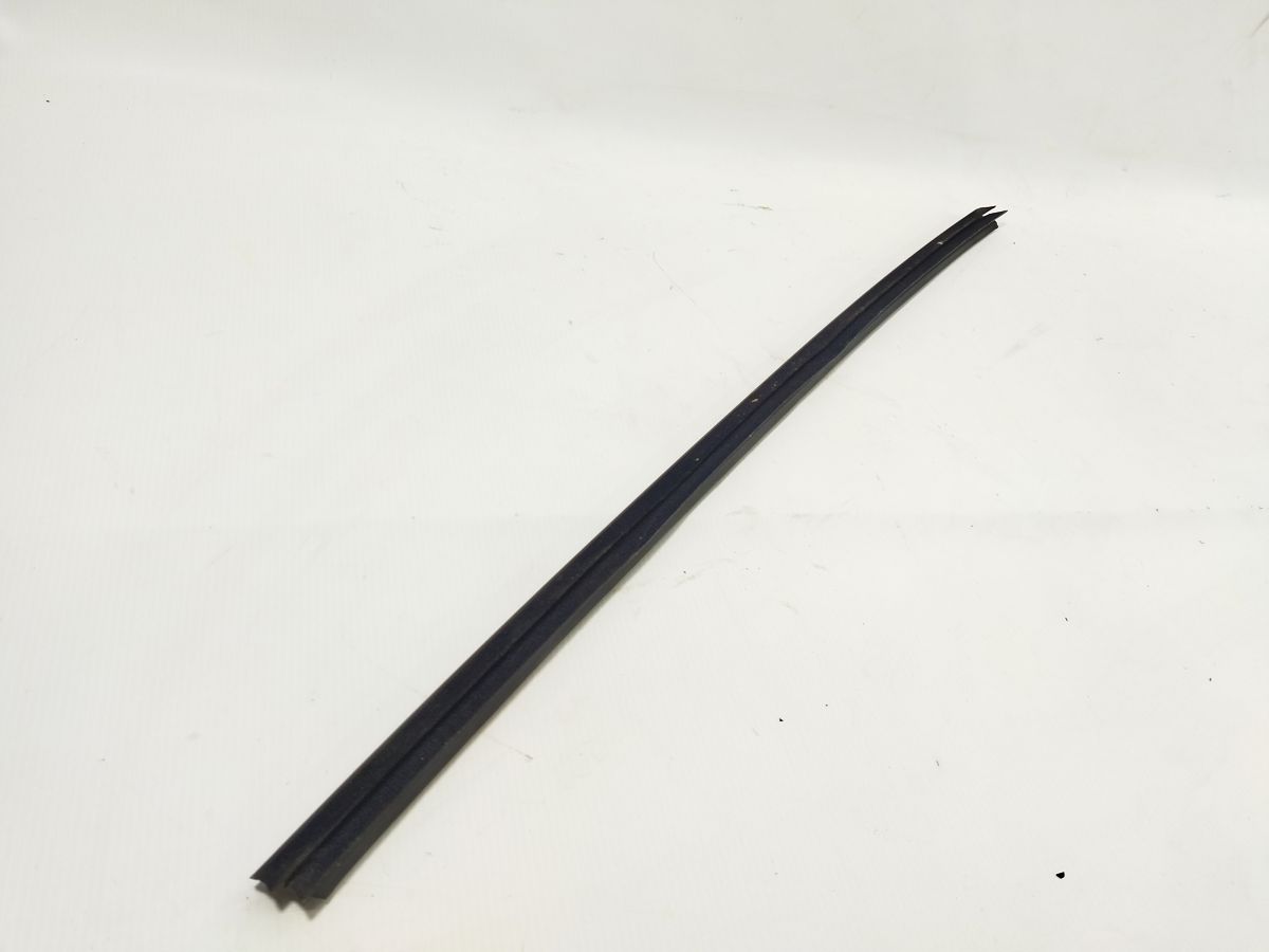 Xf Уплотнительная резинка двери передней правой внутренняя Jaguar XF 2009-2015 C2Z2820 Jaguar XF 2