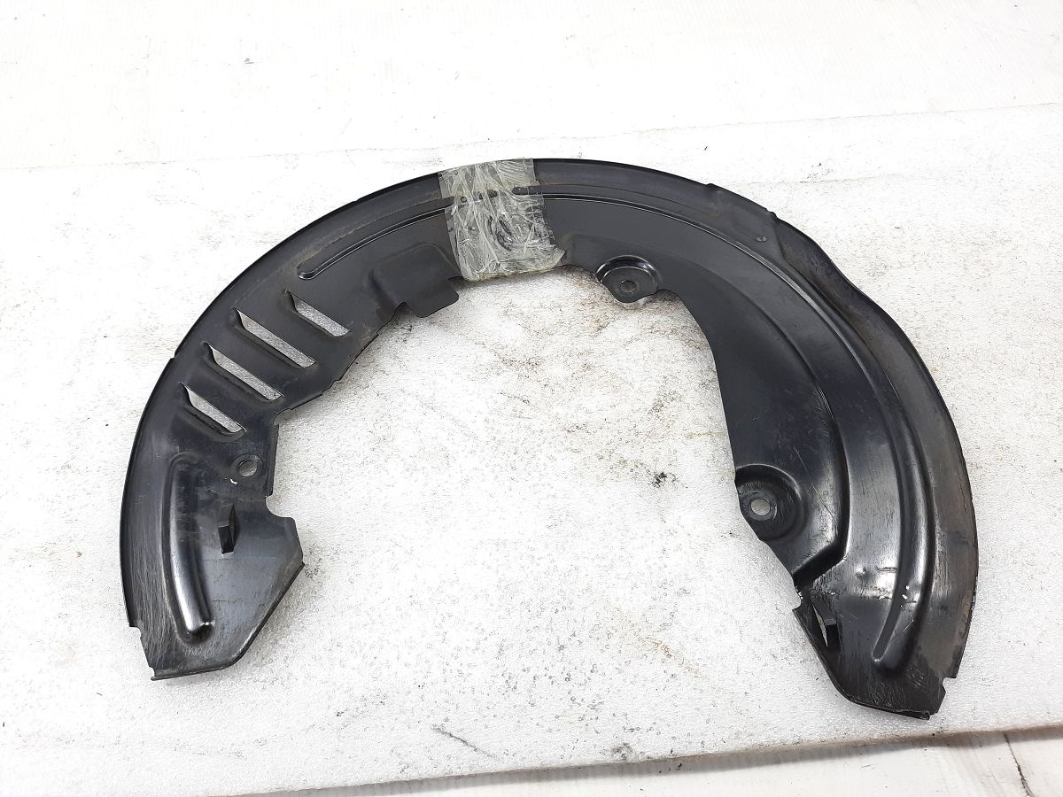 Ats. Пыльник тормозного диска переднего правого Cadillac ATS 2013-2016 20859492 Cadillac ATS