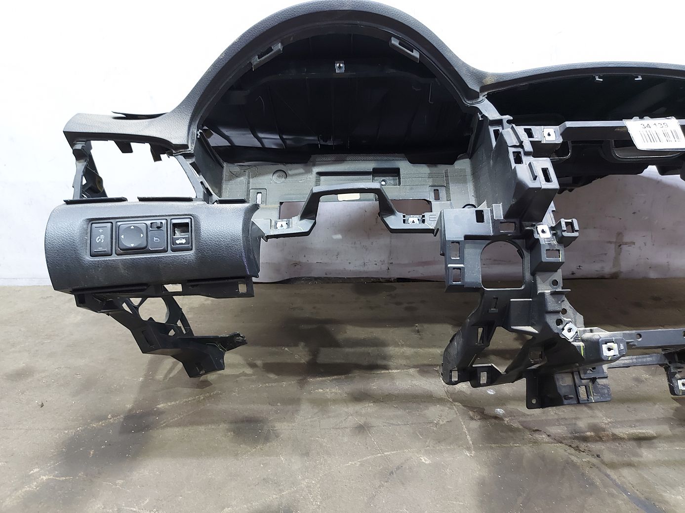 Sentra Торпеда Nissan Sentra 2013-2019 682003SG0A Nissan Sentra 5