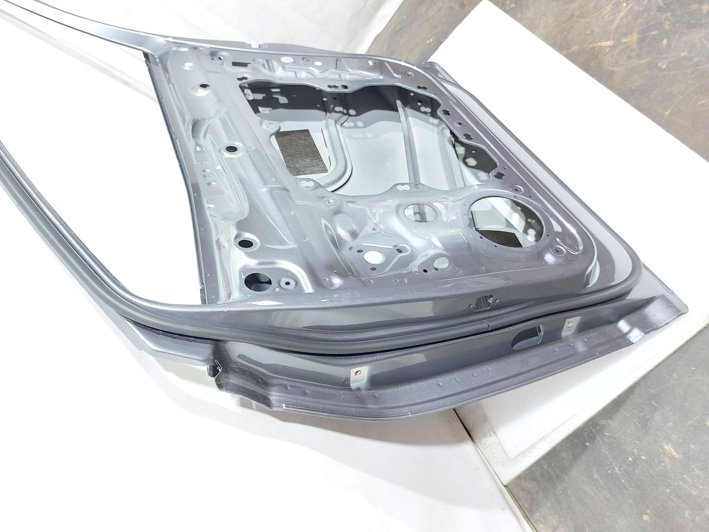 Двери Дверь передняя правая (темно-серая) Volkswagen ID.6 `2021 Volkswagen ID.6 11 Двери Дверь передняя правая (темно-серая) Volkswagen ID.6 `2021 Volkswagen ID.6 11