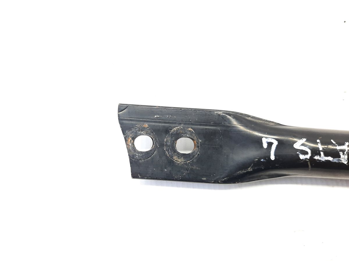 Ats Распорка передних стаканов левая Cadillac ATS 2013-2019 22884506 Cadillac ATS 12