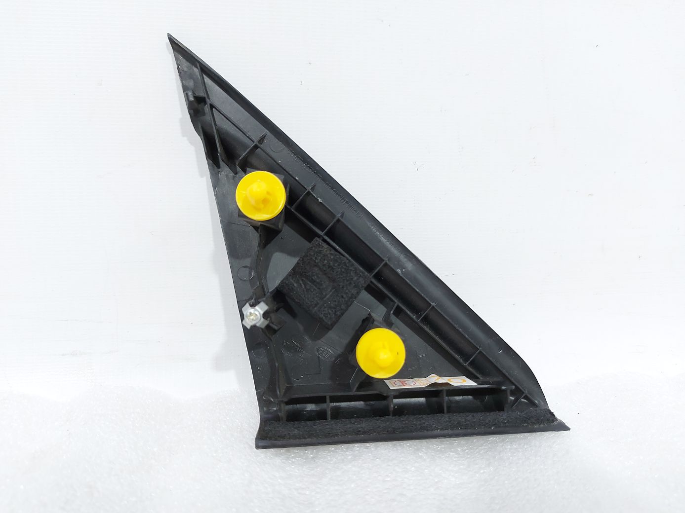 Veloster Кут дверей передньої лівої внутрішній Hyundai Veloster 2012-2017 876502V000 Hyundai Veloster 3