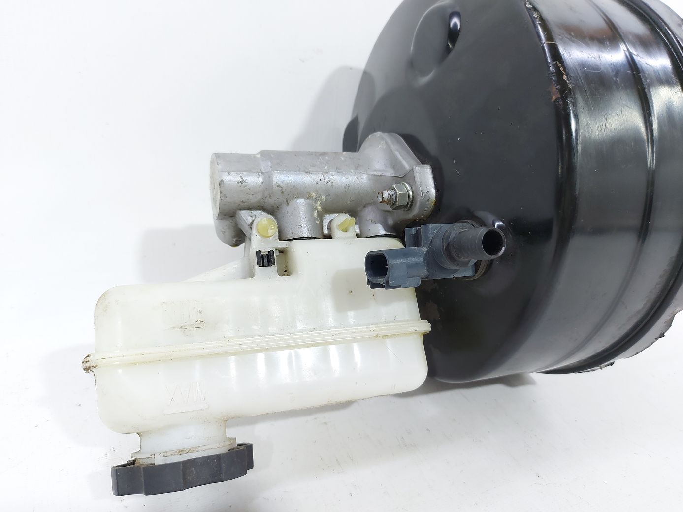 Equinox. Головний гальмівний циліндр з вак. Chevrolet Equinox 2010-2017 22807707 Chevrolet Equinox