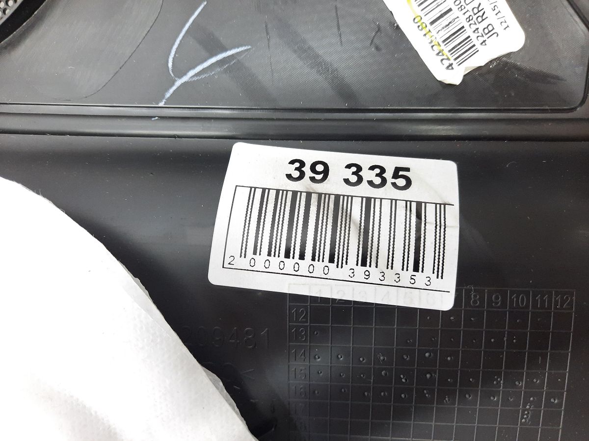 Trax Карта дверей задньої правої Chevrolet Trax 2017 42428180 Chevrolet Trax 8