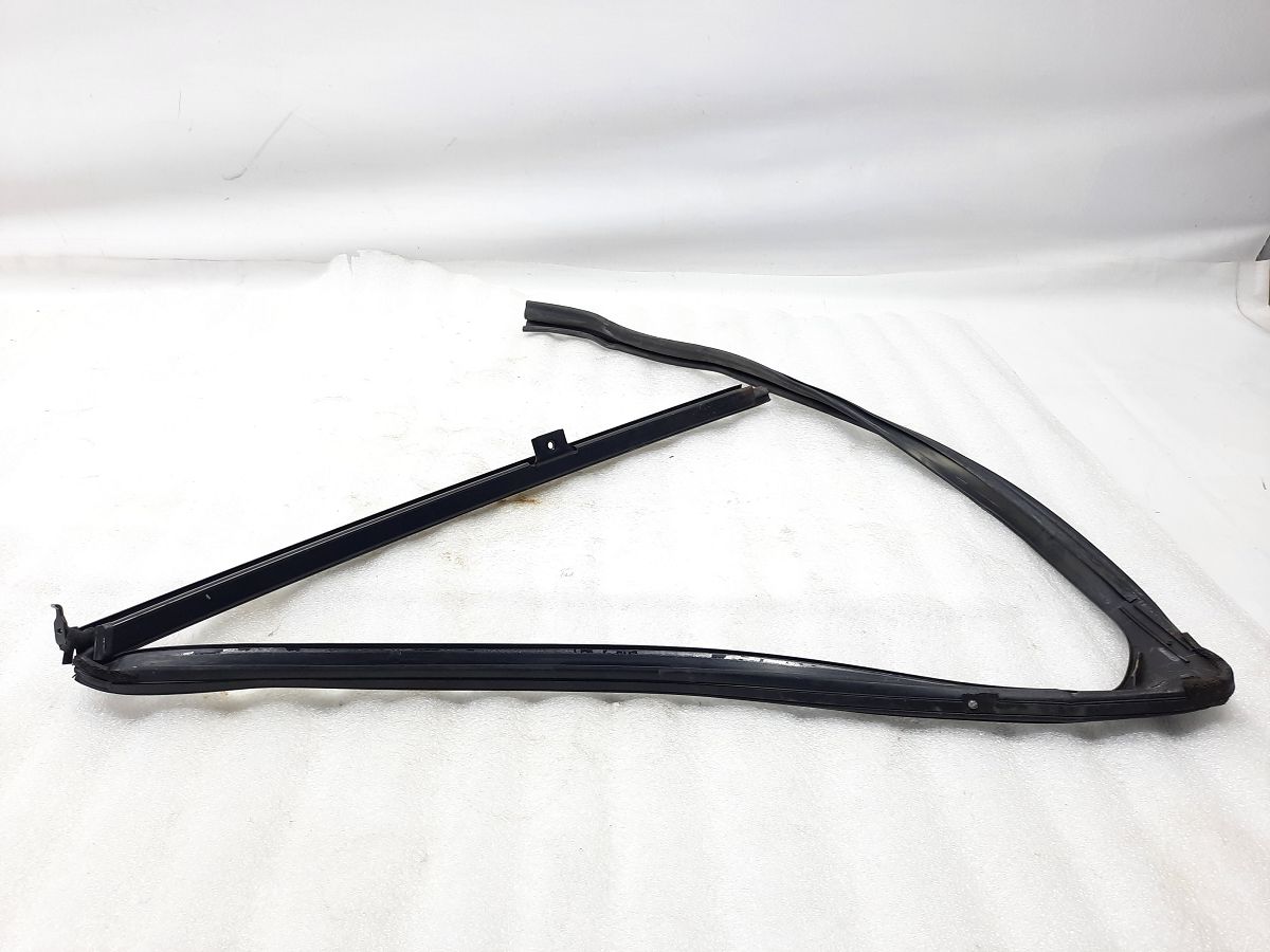 Accord. Направляющая резинка стекла двери задней правой Honda Accord 2014-2017 72735T2FA01 Honda Accord