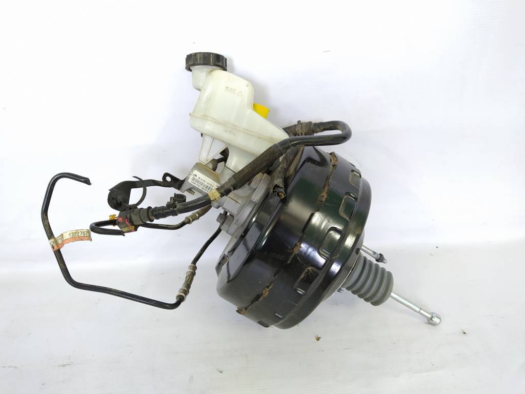 Malibu. Головний гальмівний циліндр Chevrolet Malibu 2010-2017 22908218 Chevrolet Malibu