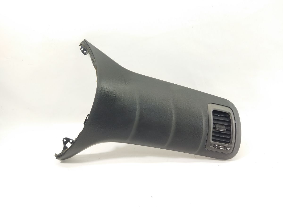 Forte. Накладка торпеди права верхня Kia Forte 2014-2016 84720A7000WK Kia Forte