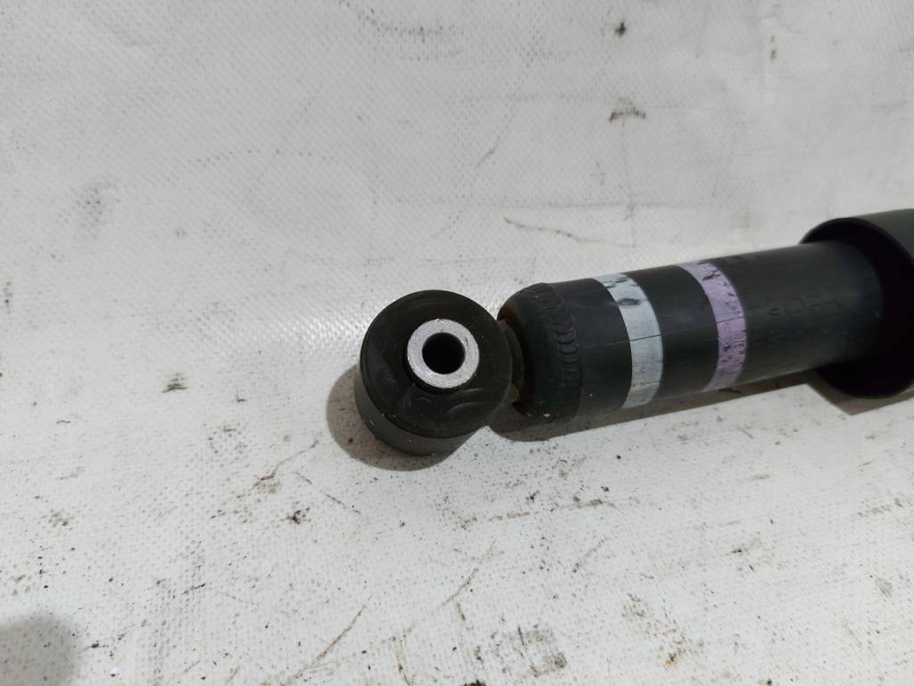 Prius c Амортизатор задній лівий/правий Toyota Prius C 2012-2015 4853052G40 Toyota Prius C 4