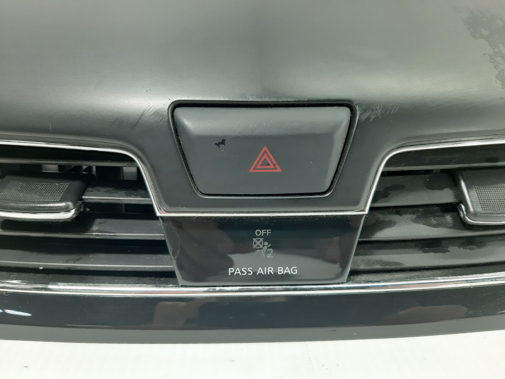 Altima Воздуховод торпеды центральный Nissan Altima 2013-2018 687503TA0A Nissan Altima 4