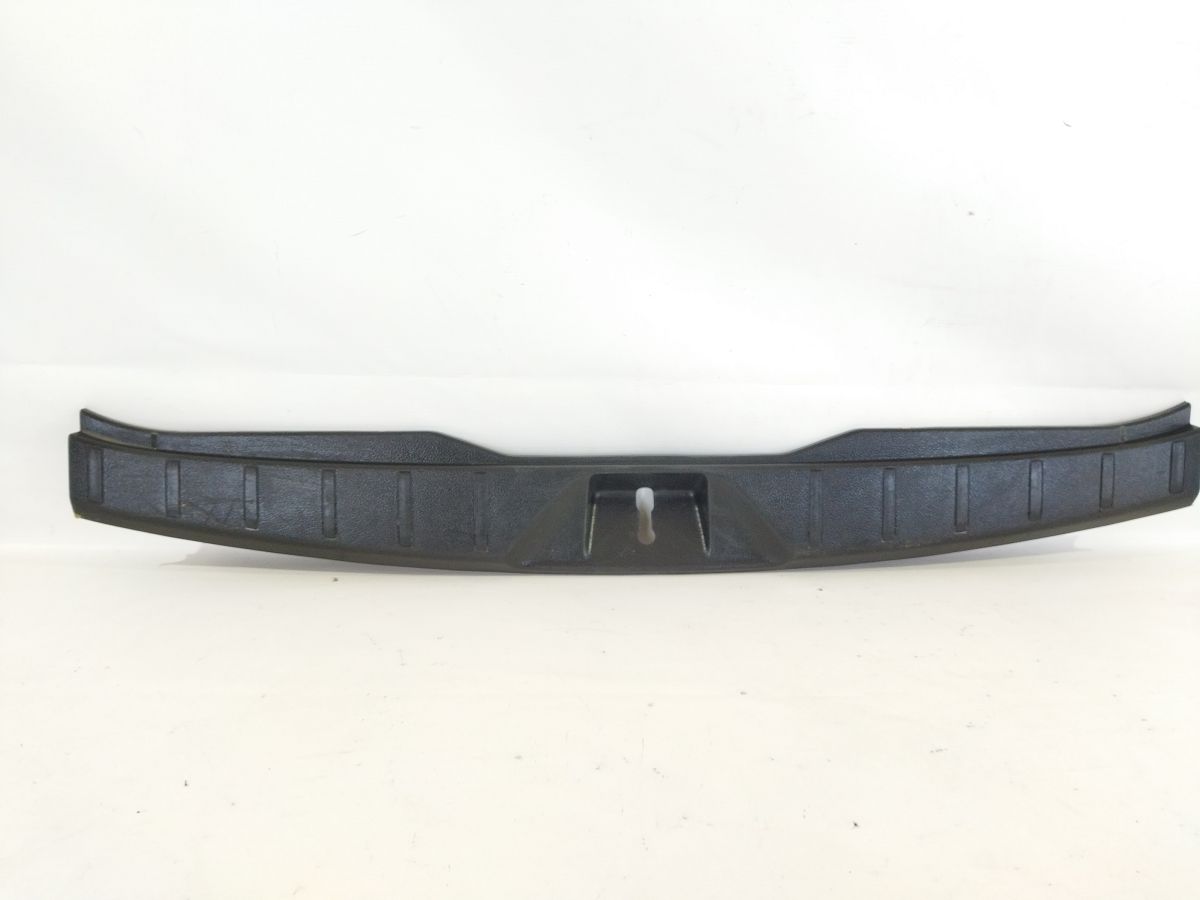 Накладка отвору багажника Subaru Forester 2014-2018 94026SG000VH Subaru Forester