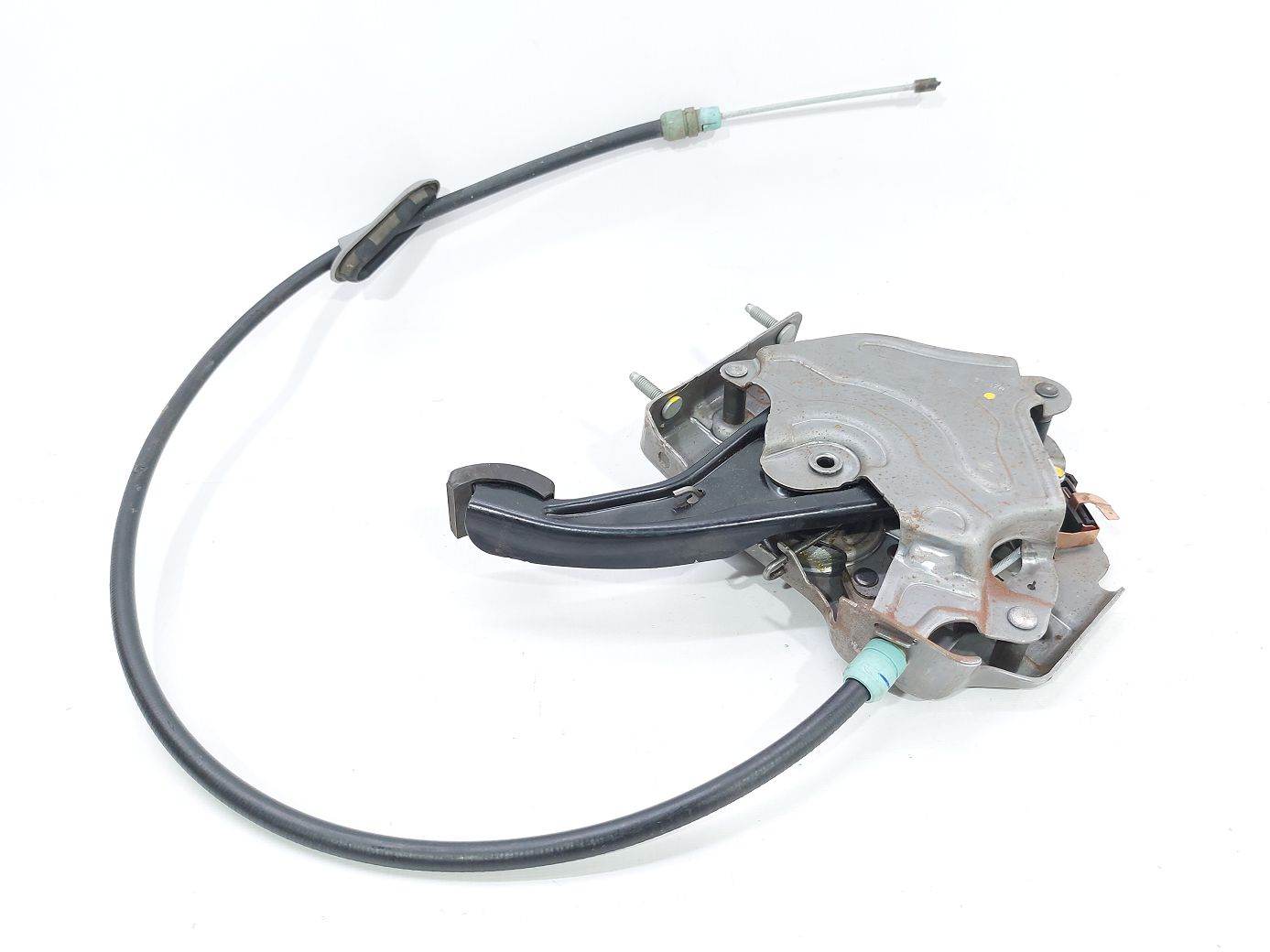 Malibu Педаль стояночного тормоза Chevrolet Malibu 2016-2020 84249775 Chevrolet Malibu 3