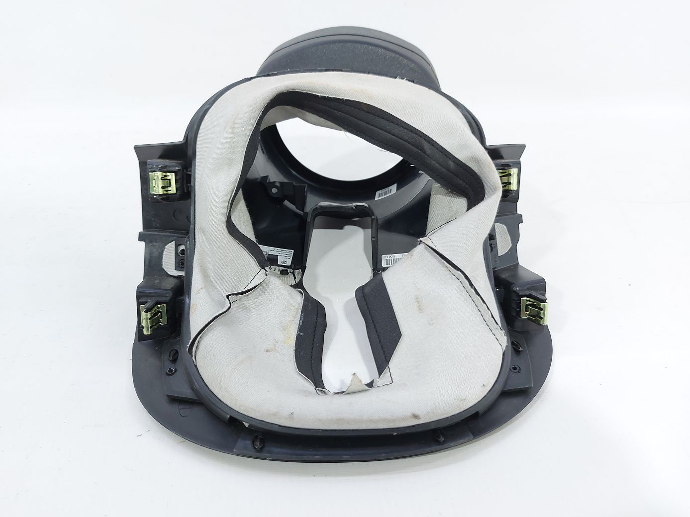 Charger Накладка рулевой колонки верх/низ (к-кт) Dodge Charger 2014-2021 5SP99DX9AB Dodge Charger 4