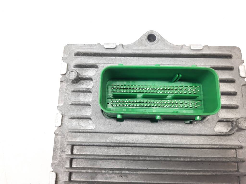 Dart Блок управління ЕБУ Dodge Dart 2015-2016 5150909AD Dodge Dart 10