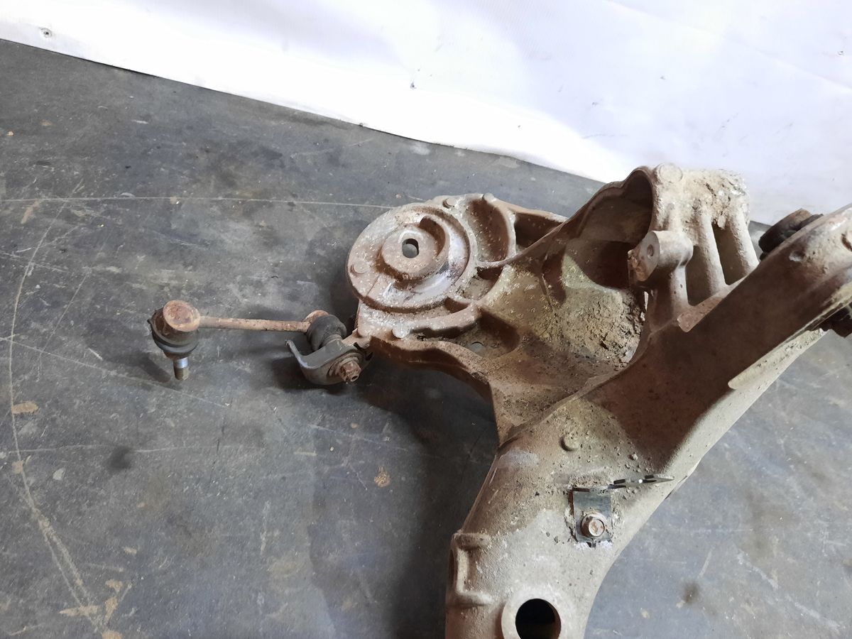 Dart Поворотний кулак задній лівий Dodge Dart 2013-2014 68080587AE Dodge Dart 4