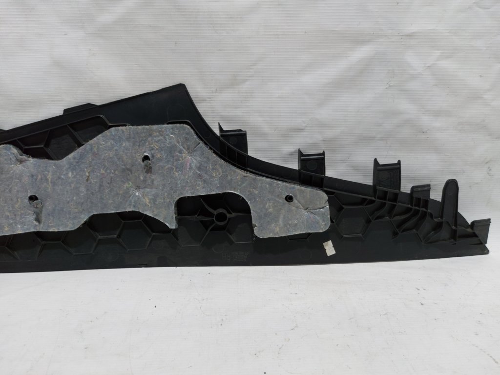 Passat s Обшивка консоли центральной правая Volkswagen Passat S 2012-2019 561863046A82V Volkswagen Passat S 15