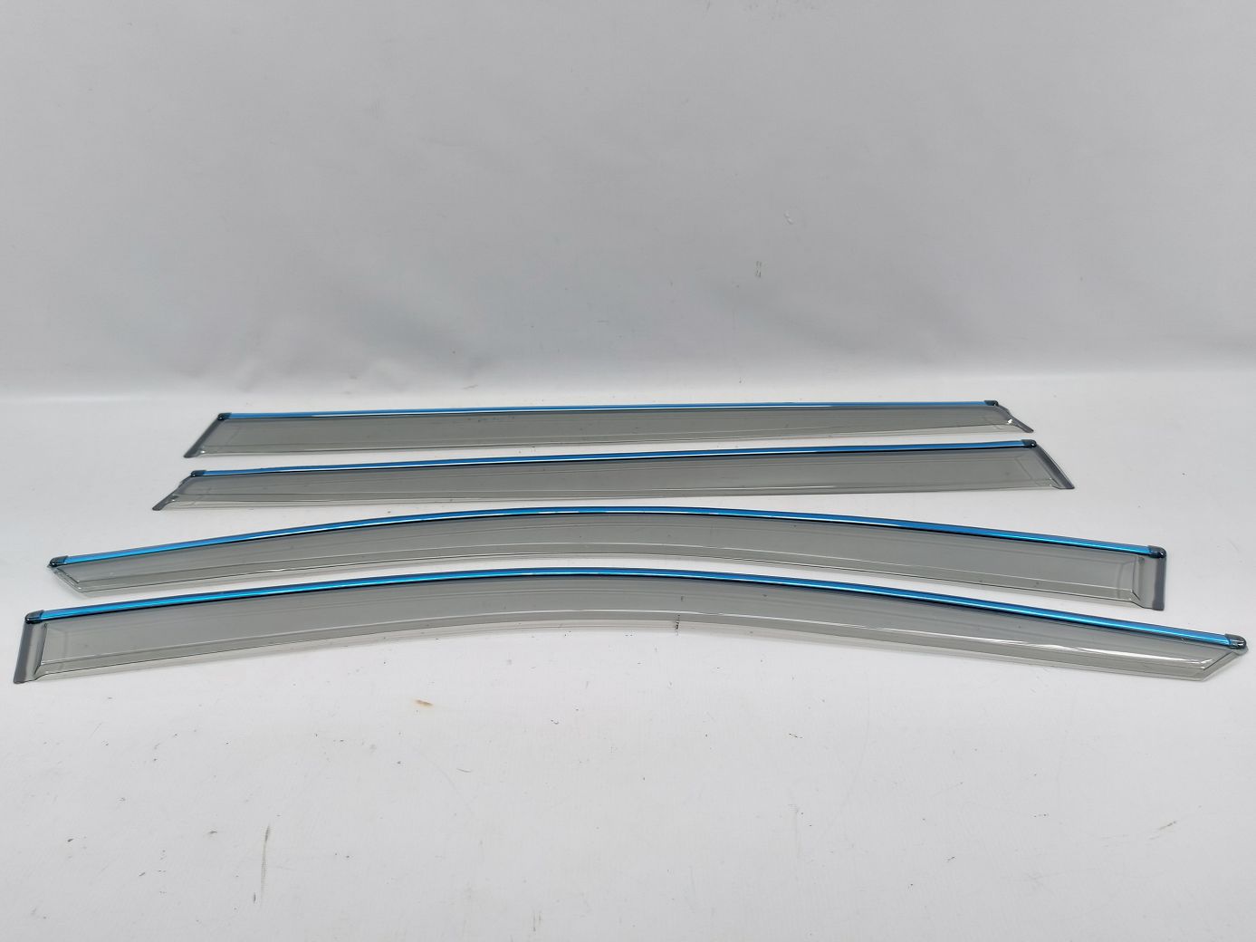 Ветровики боковых стекол. Дефлекторы окон (дефект) Volkswagen dflc00010 Volkswagen ID.6 Crozz