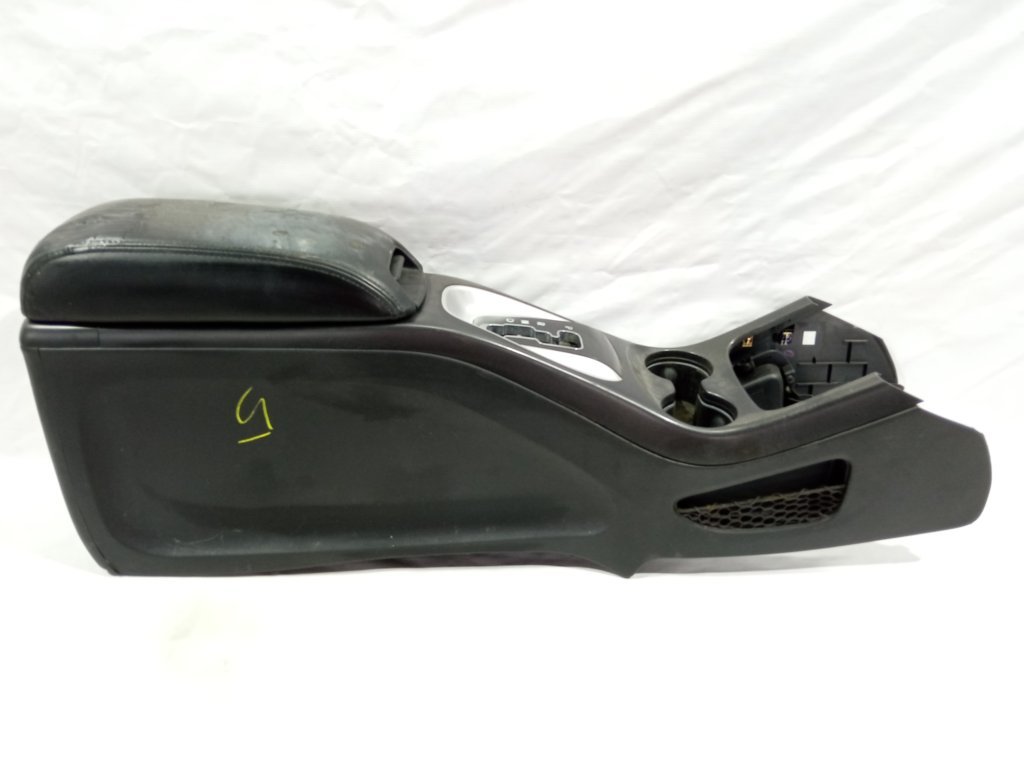  Подлокотник консоли центральной Dodge Journey `2011-2020 1VG31AVHAA Dodge Journey 1