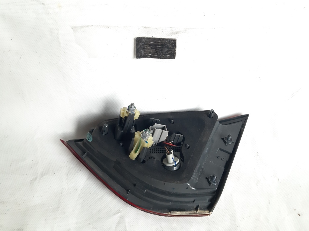 200 Фонарь крышки багажника левый Chrysler 200 2015-2017 68110363AB Chrysler 200 2