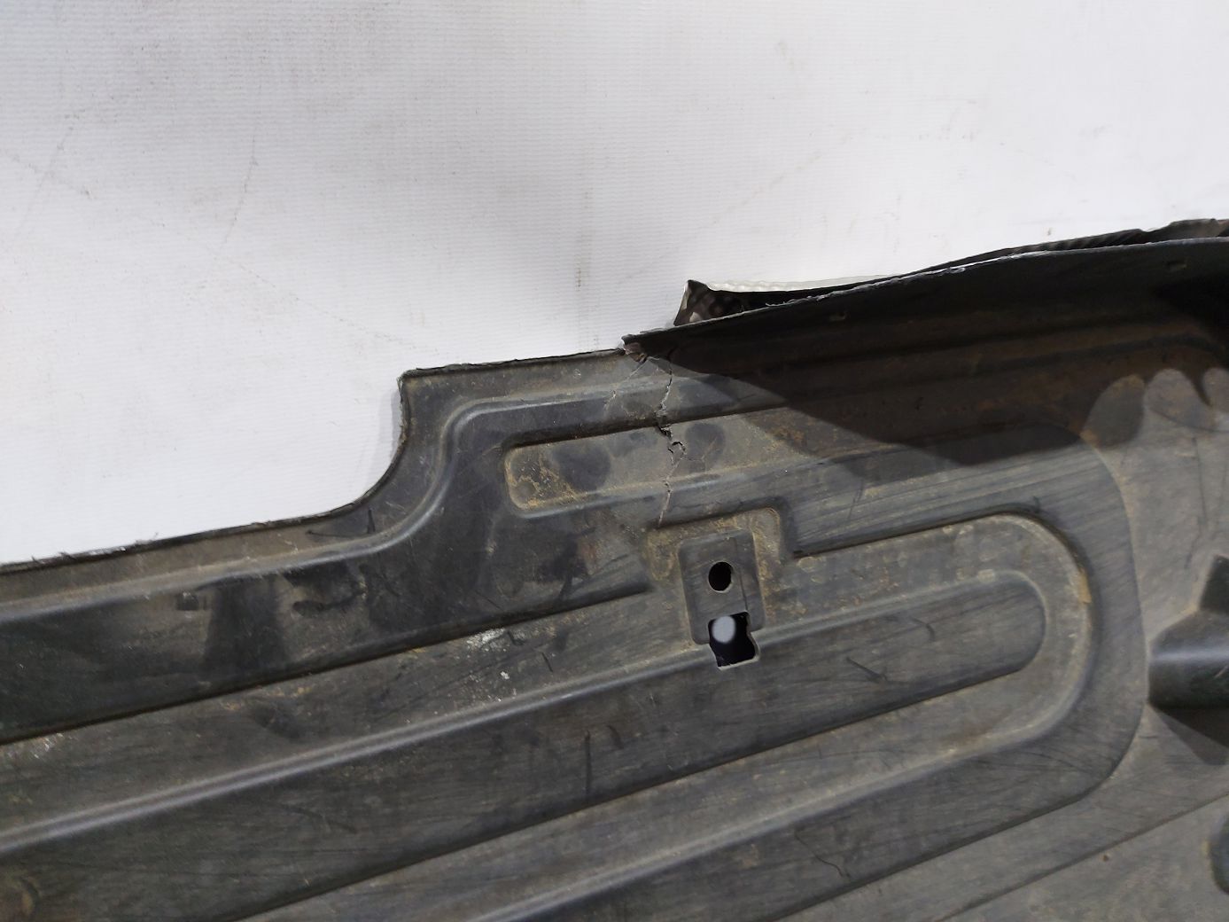 Xf Захист днища центральний правий Jaguar XF 2009-2015 C2Z29103 Jaguar XF 5 Xf Захист днища центральний правий Jaguar XF 2009-2015 C2Z29103 Jaguar XF 5