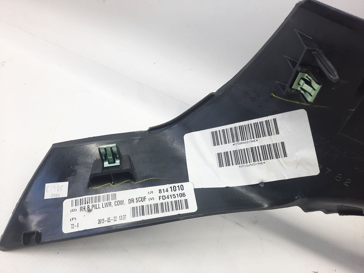 Dart Накладка порога ззаду права Dodge Dart 2013-2019 1SW50DX9AE Dodge Dart 10