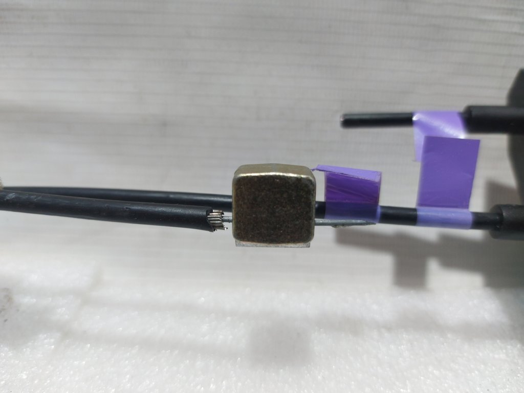 Versa Замок двері передньої правої Nissan Versa 2012-2019 805003BA0A Nissan Versa 5