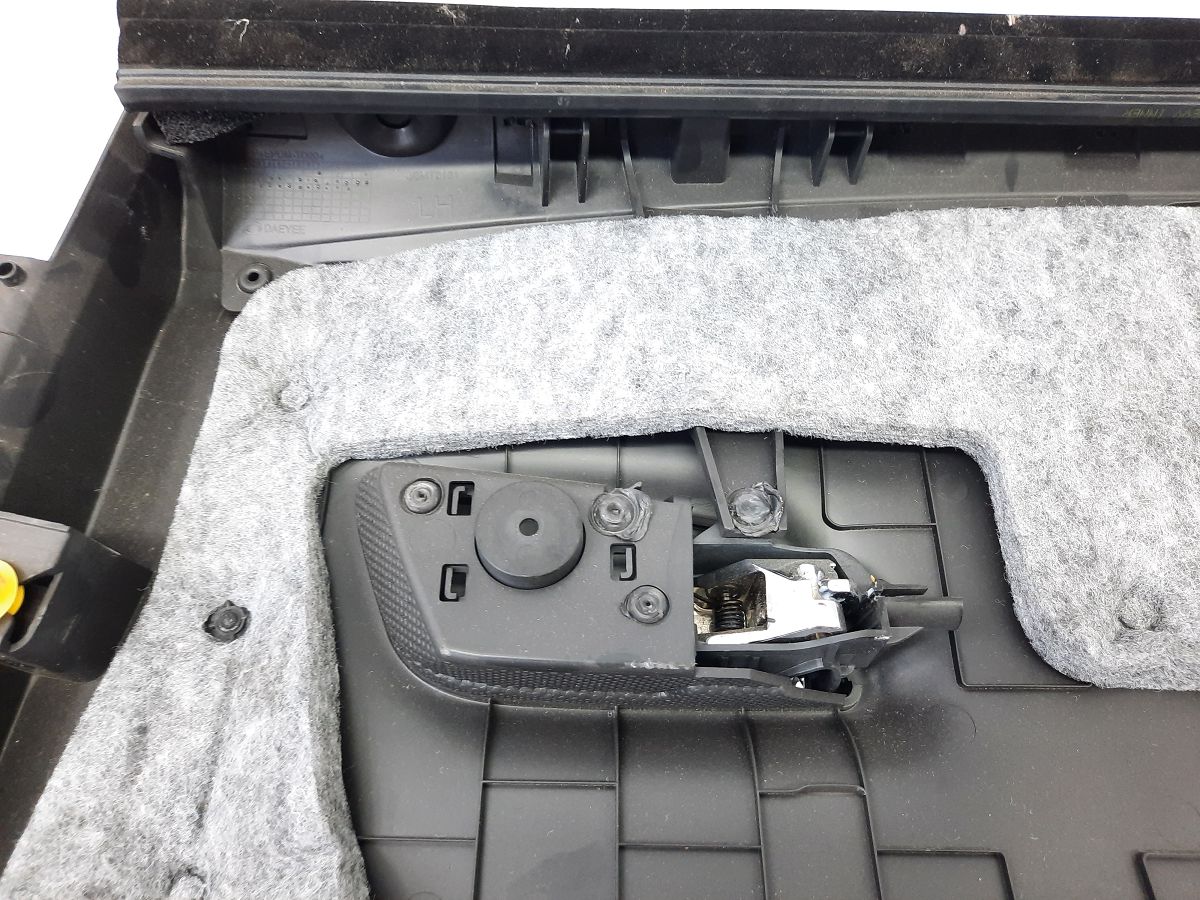 Trax Карта двери задней левой Chevrolet Trax 2015-2016 95353781 Chevrolet Trax 6