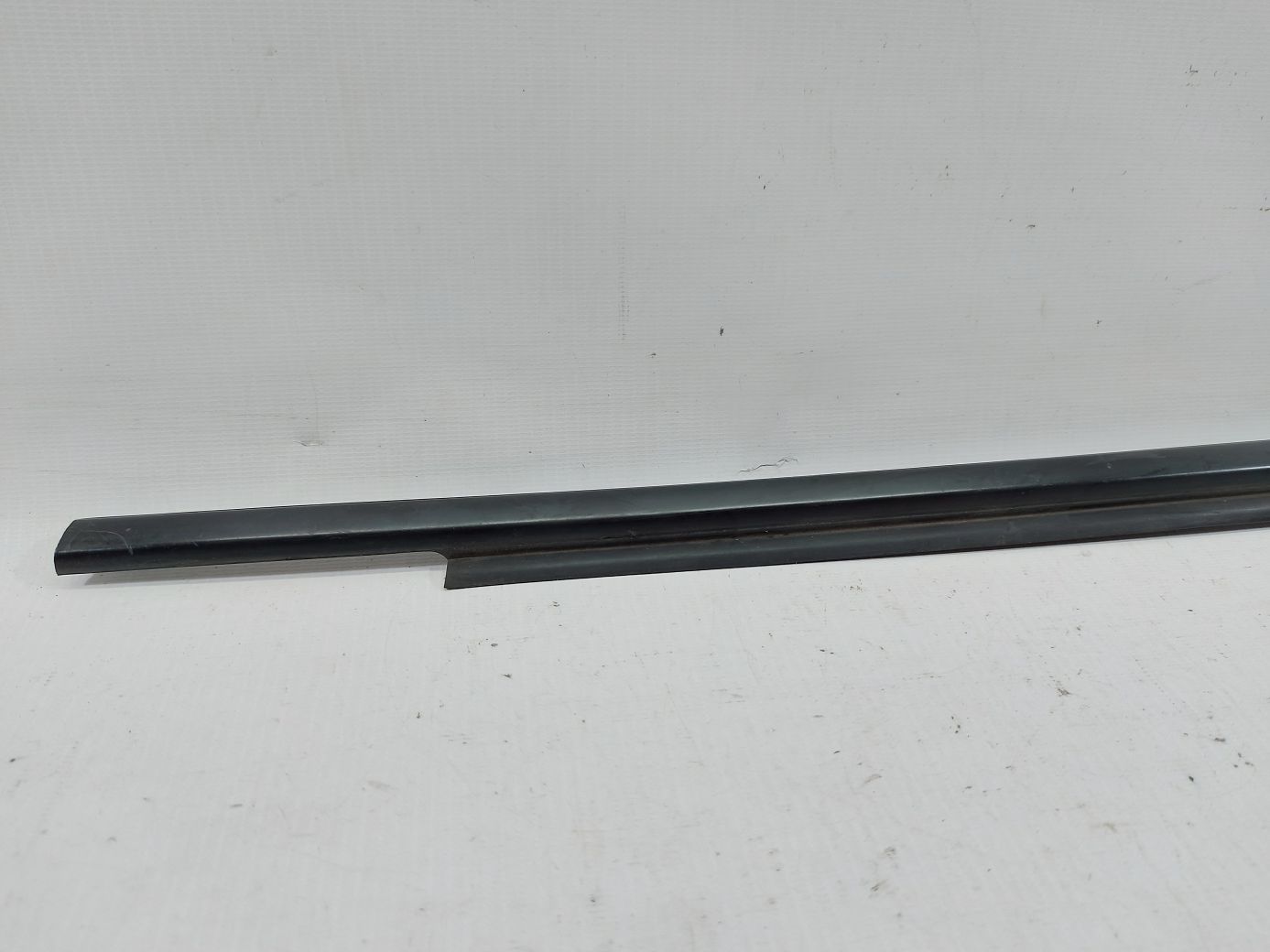 Prius Уплотнительная резинка стекла двери передней левой наружная Toyota Prius 2012-2019 6821052210 Toyota Prius 3