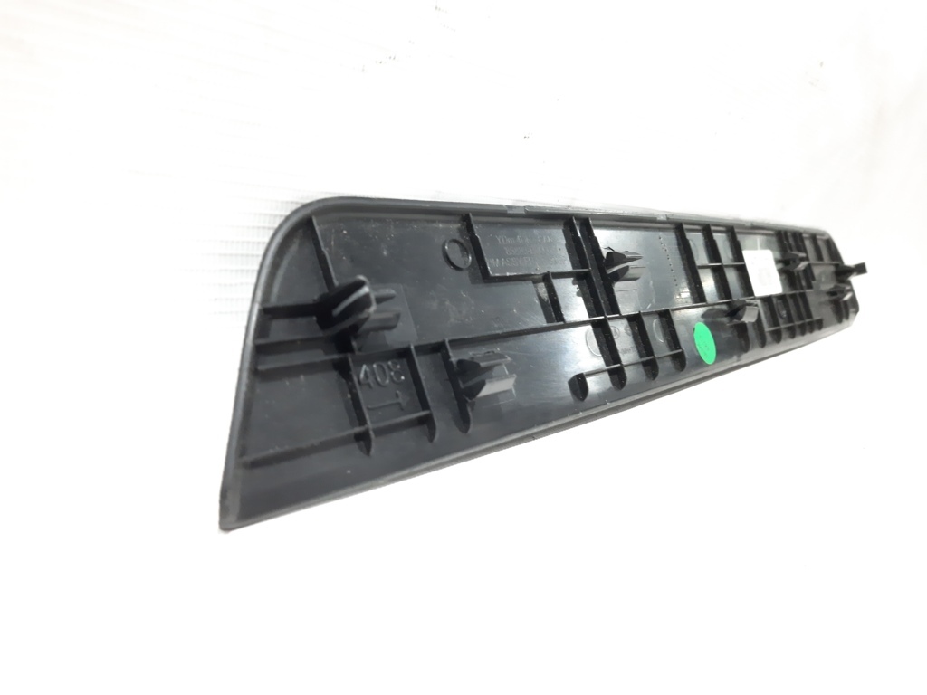 Forte Обшивка порога переднього правого (декор) Kia Forte 2017-2018 85883B0000WK Kia Forte 5