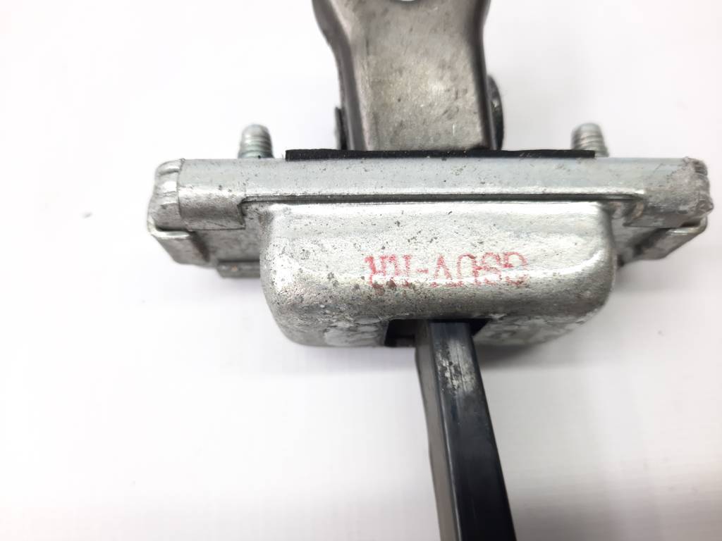 Trax Ограничитель двери задней правой/левой Chevrolet Trax 2015-2021 42467901 Chevrolet Trax 8 Trax Ограничитель двери задней правой/левой Chevrolet Trax 2015-2021 42467901 Chevrolet Trax 8