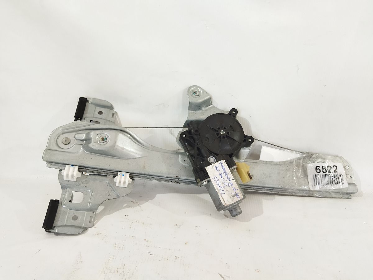 Sonic Склопідйомник дверей задньої лівої Chevrolet Sonic 2012 95494532 Chevrolet Sonic 4