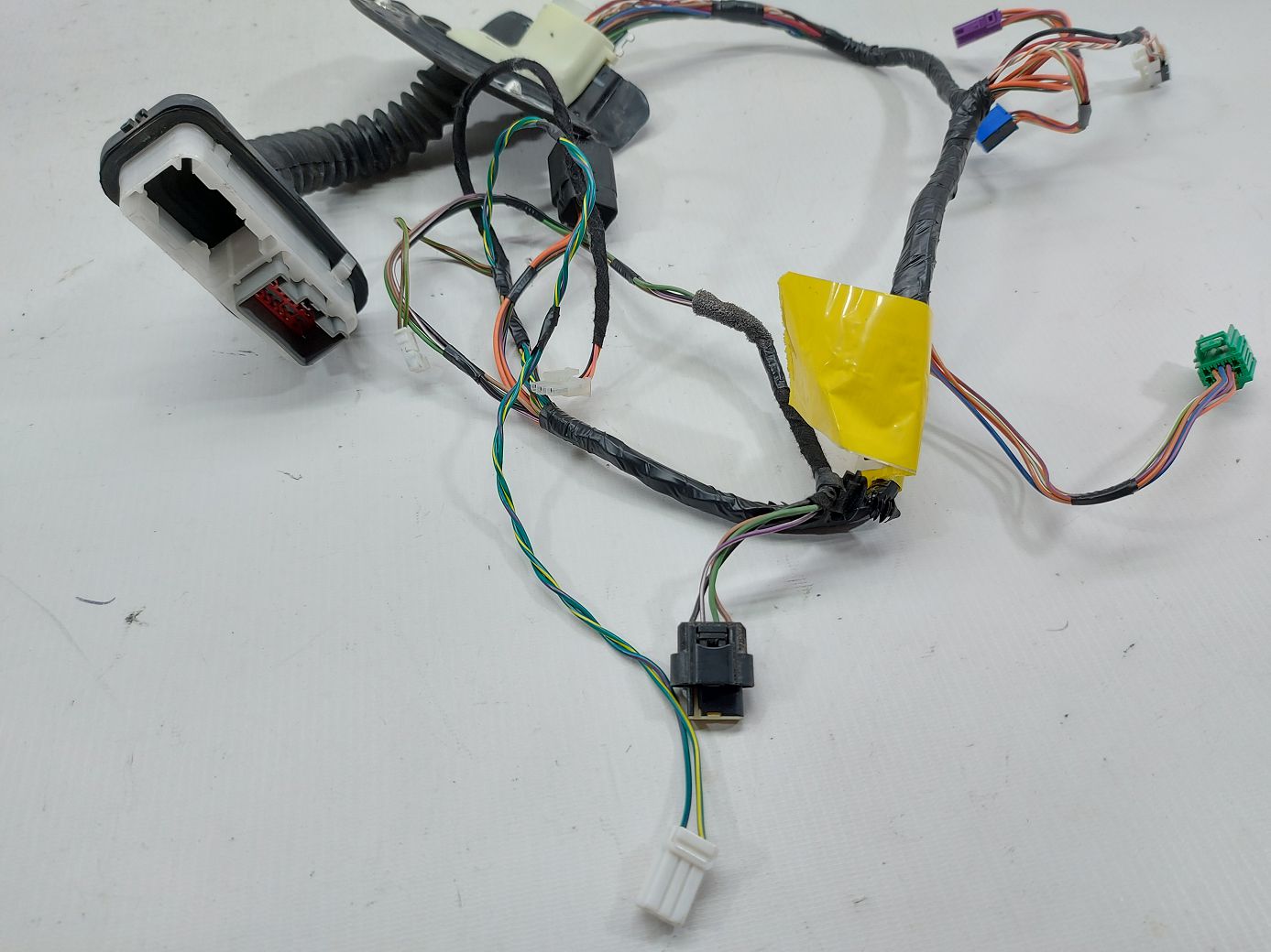 Grand caravan Проводка двери передней правой Dodge Grand Caravan 2017 68068046AE Dodge Grand Caravan 3