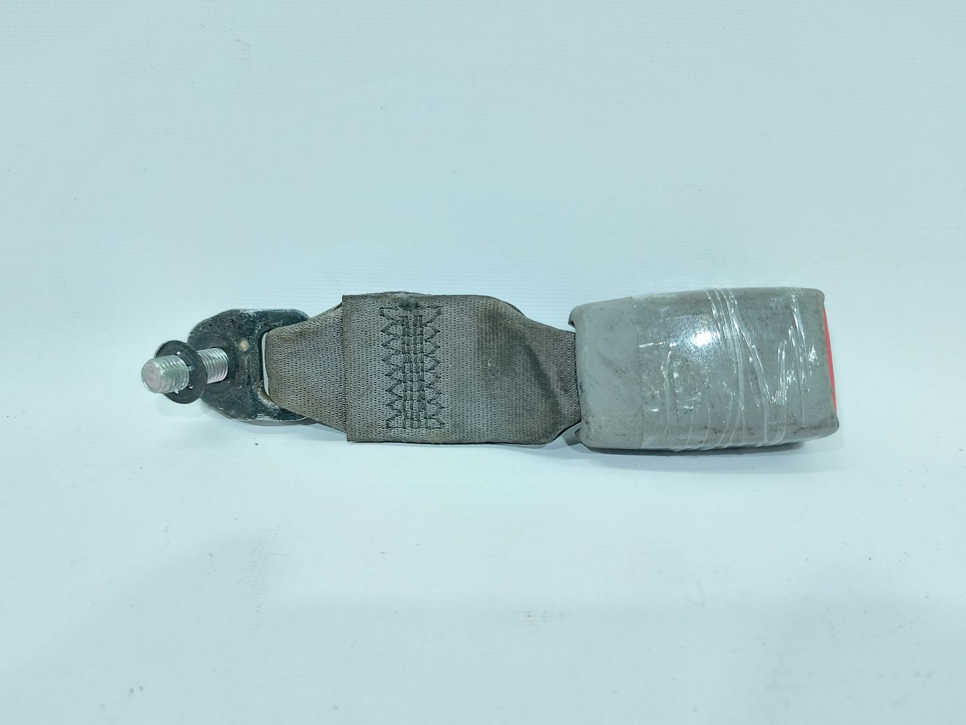 Insight Замок ременя безпеки заднього ряду сидінь лев/прав Honda Insight 2010-2014 04823TM8A00ZB Honda Insight 19