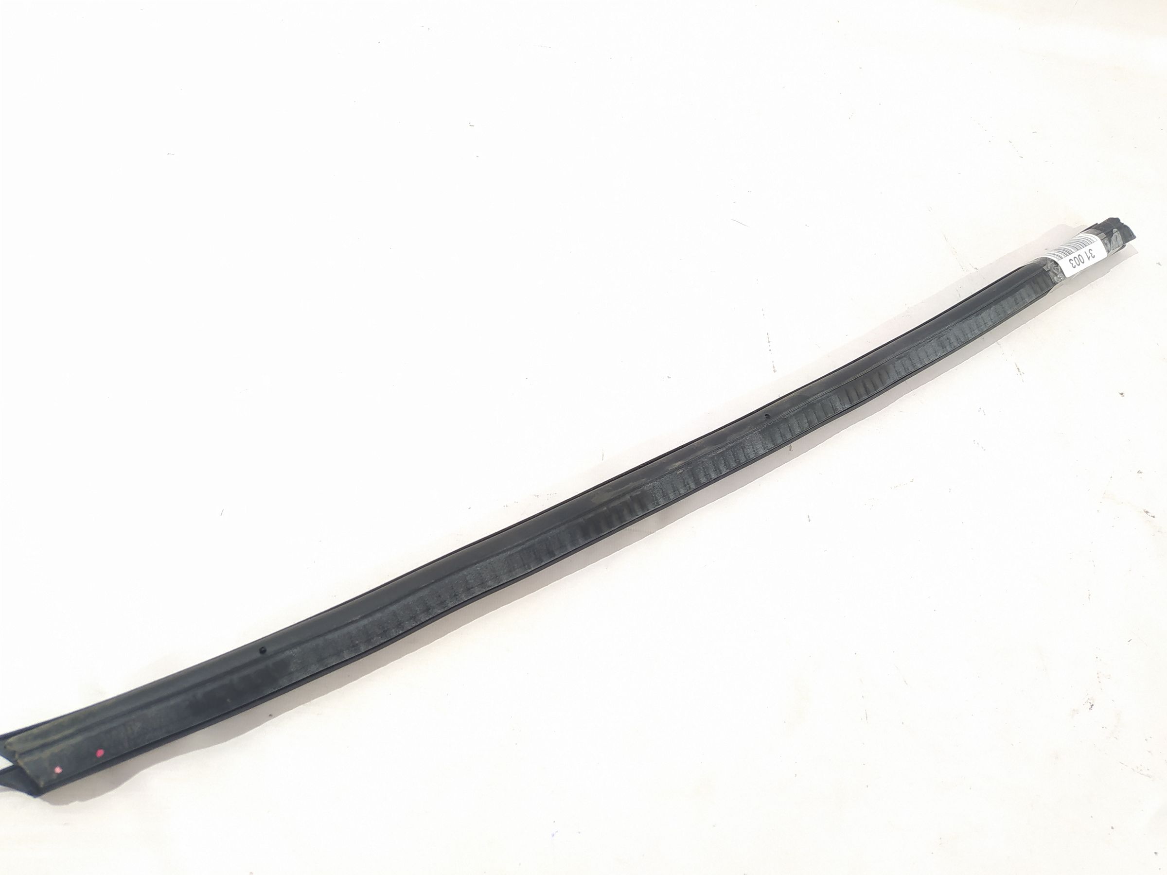 Malibu. Ущільнювач скла внутрішній (молдинг) двері передньої лівої Chevrolet Malibu 2008-2012 22760553 Chevrolet Malibu