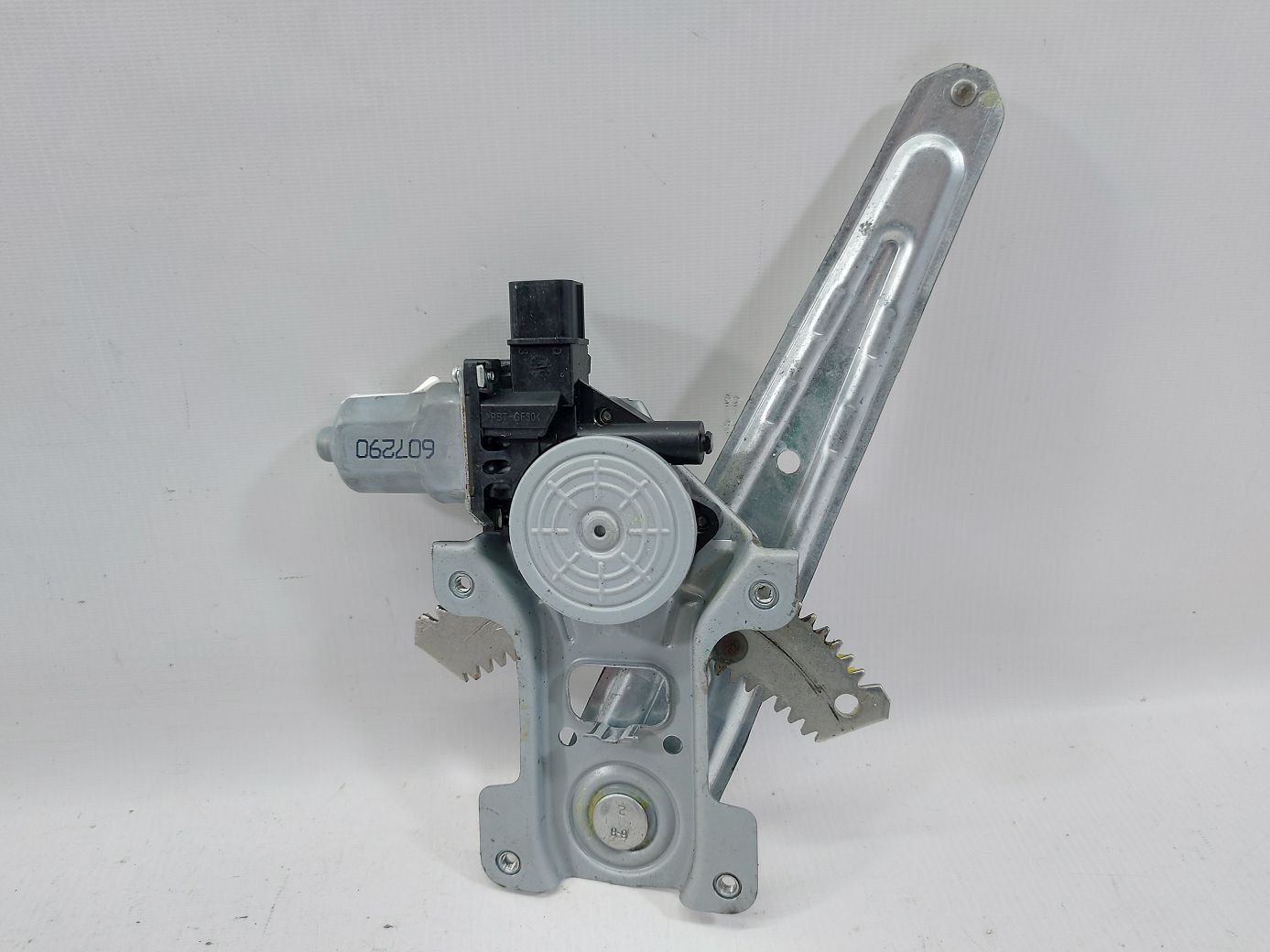 Impreza Стеклоподъемник двери задней правой Subaru Impreza 2012-2016 62222FJ000 Subaru Impreza 2