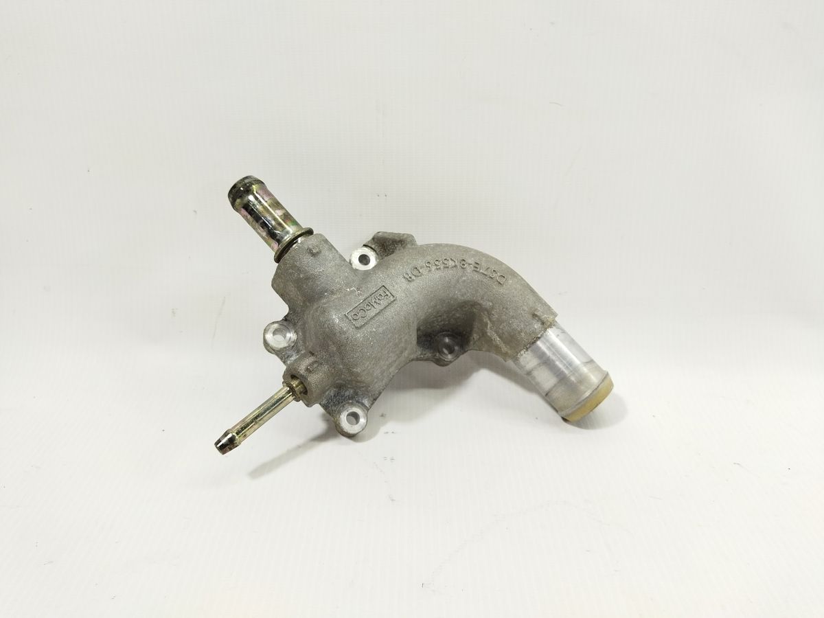 Fusion hybrid. Фланець системи охолодження Ford Fusion Hybrid 2013-2020 DS7Z8K556D Ford Fusion Hybrid