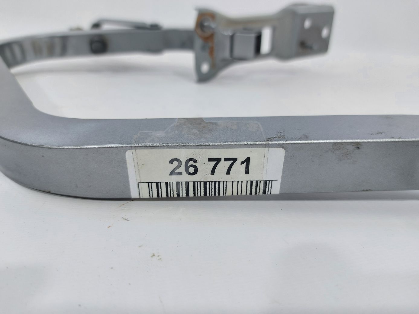 6 Петля кришки багажника права Mazda 6 2014-2015 GHK152710E Mazda 6 5 6 Петля кришки багажника права Mazda 6 2014-2015 GHK152710E Mazda 6 5