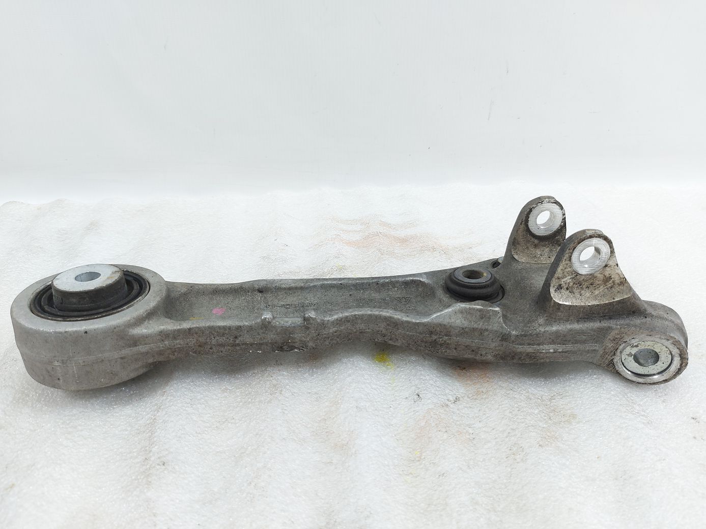 Xf Важіль передньої підвіски задній правий нижній (порвані сайлентблоки) Jaguar XF 2009-2015 C2P24861 Jaguar XF 2 Xf Важіль передньої підвіски задній правий нижній (порвані сайлентблоки) Jaguar XF 2009-2015 C2P24861 Jaguar XF 2