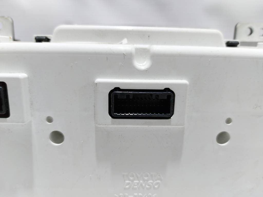 Sienna Панель приладів Toyota SIENNA 2015-2019 83800-08620 Toyota SIENNA 6 Sienna Панель приладів Toyota SIENNA 2015-2019 83800-08620 Toyota SIENNA 6