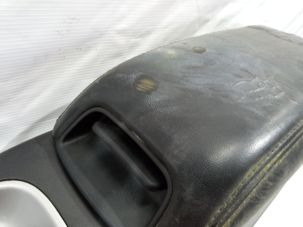  Подлокотник консоли центральной Dodge Journey `2011-2020 1VG31AVHAA Dodge Journey 5