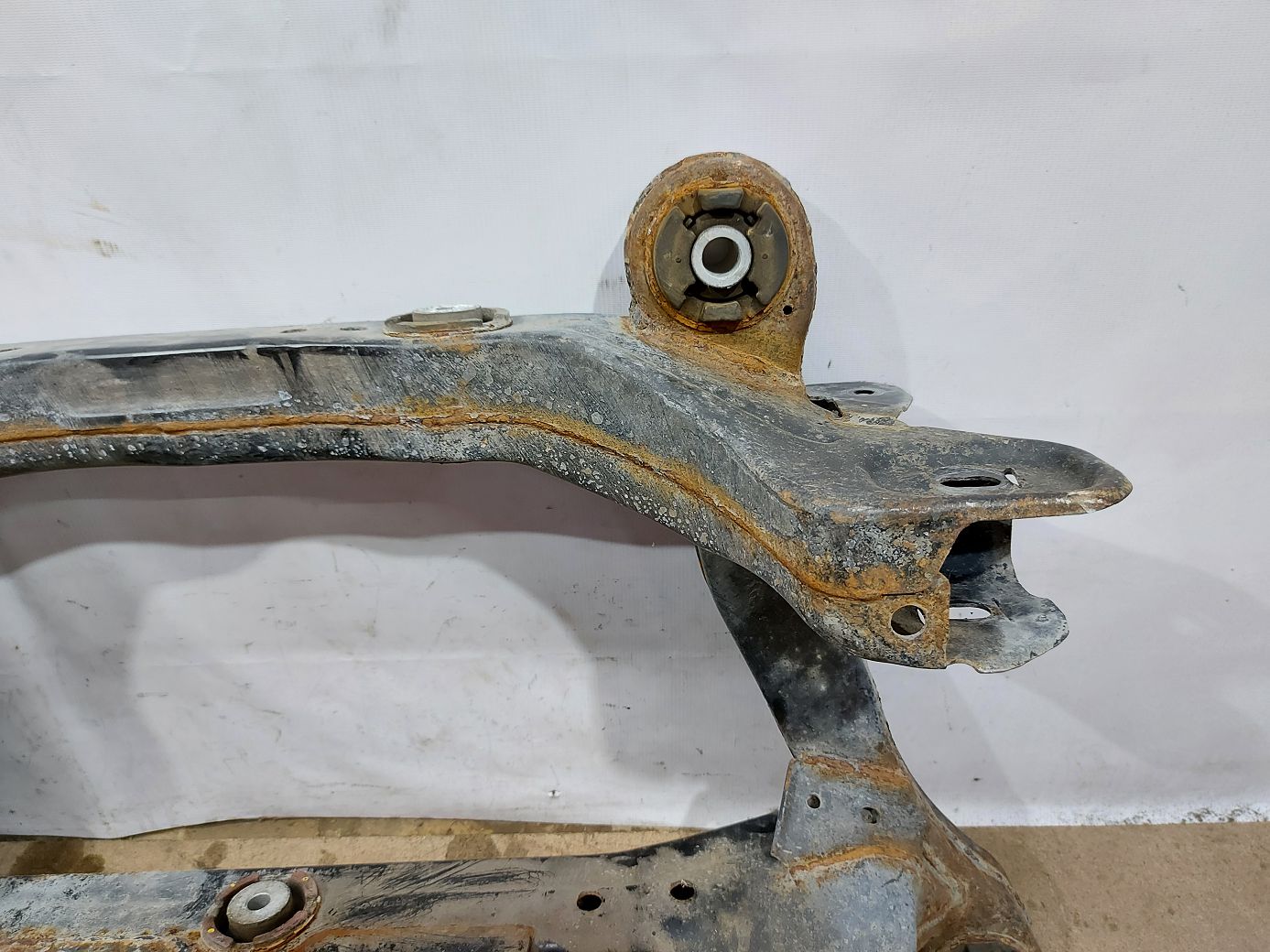 200 limited Підрамник задньої підвіски Chrysler 200 Limited 2015-2017 68165808AD Chrysler 200 Limited 22