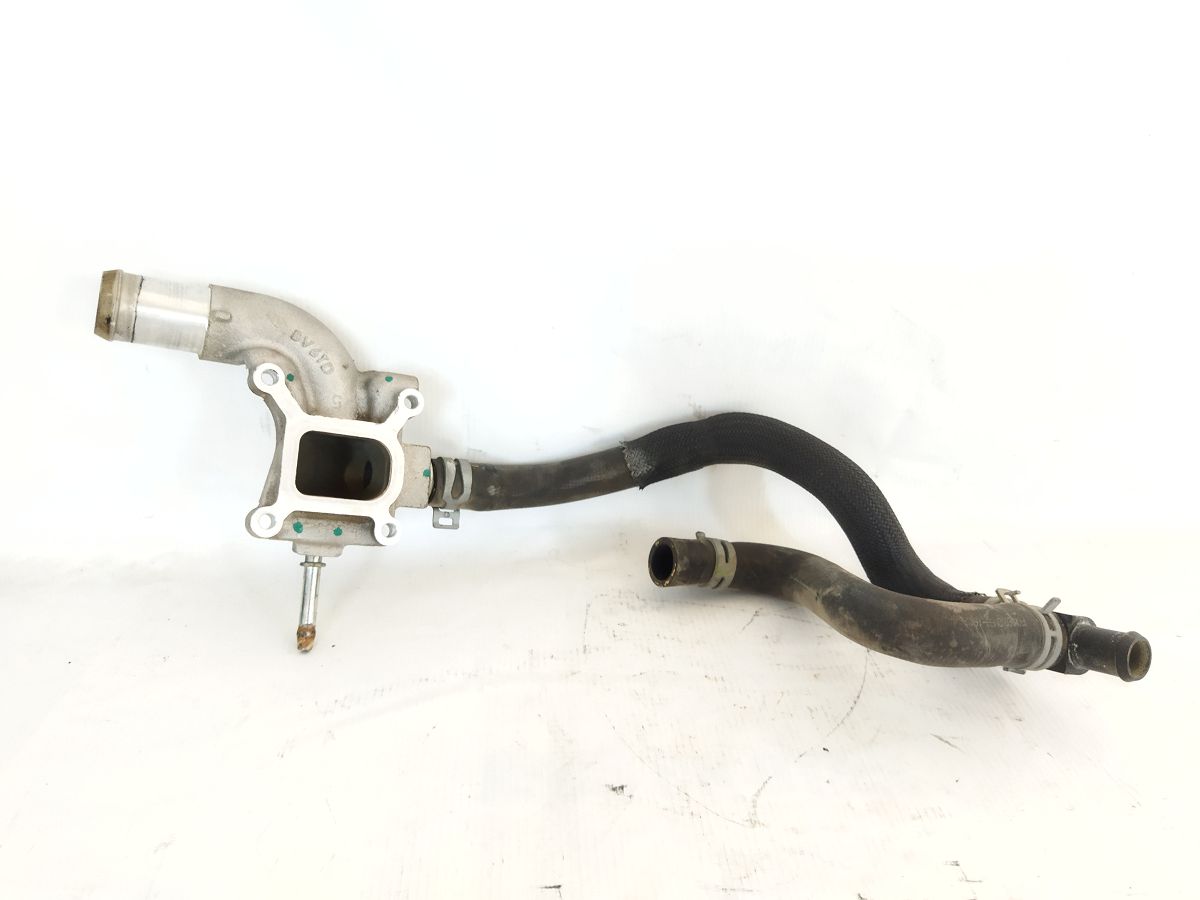 C-max. Фланец системы охлаждения Ford C-Max 2013-2018 DS7E8K556DB Ford C-Max