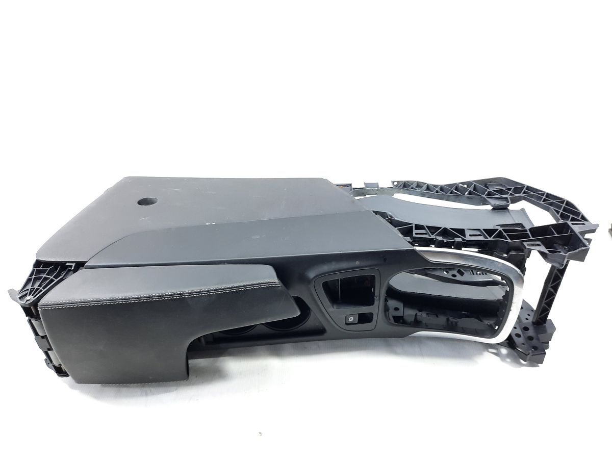 Regal Консоль центральна Buick Regal 2012-2017 22742366 Buick Regal 4